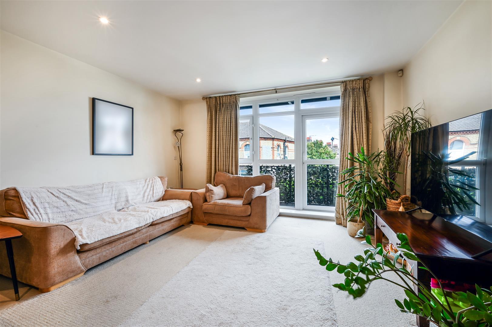 Property Image 3a535d04-b64a-4860-b565-91c9b4b8bd6a