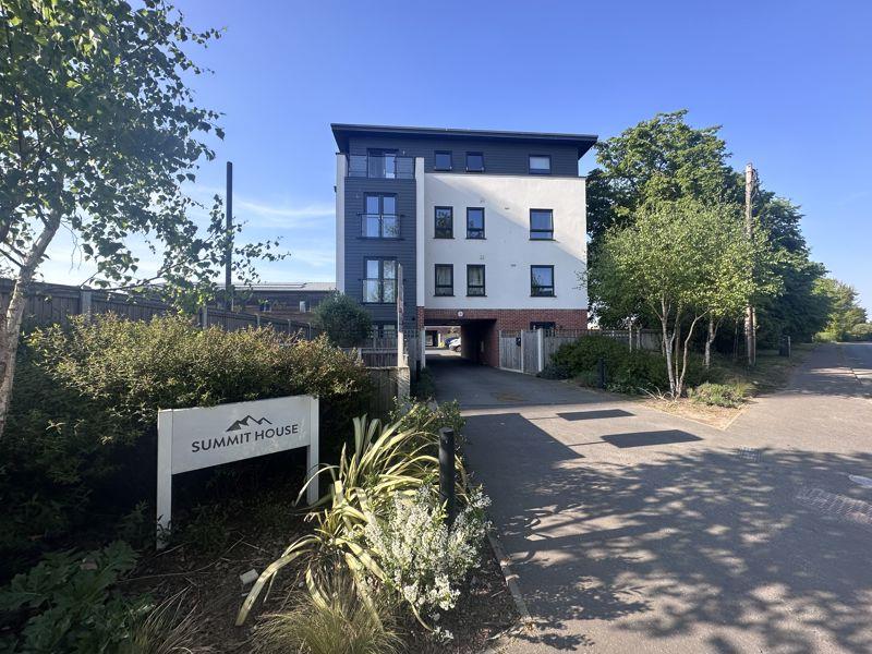 Property Image 3a61d3e4-18f5-4747-95cc-52626bc046f4