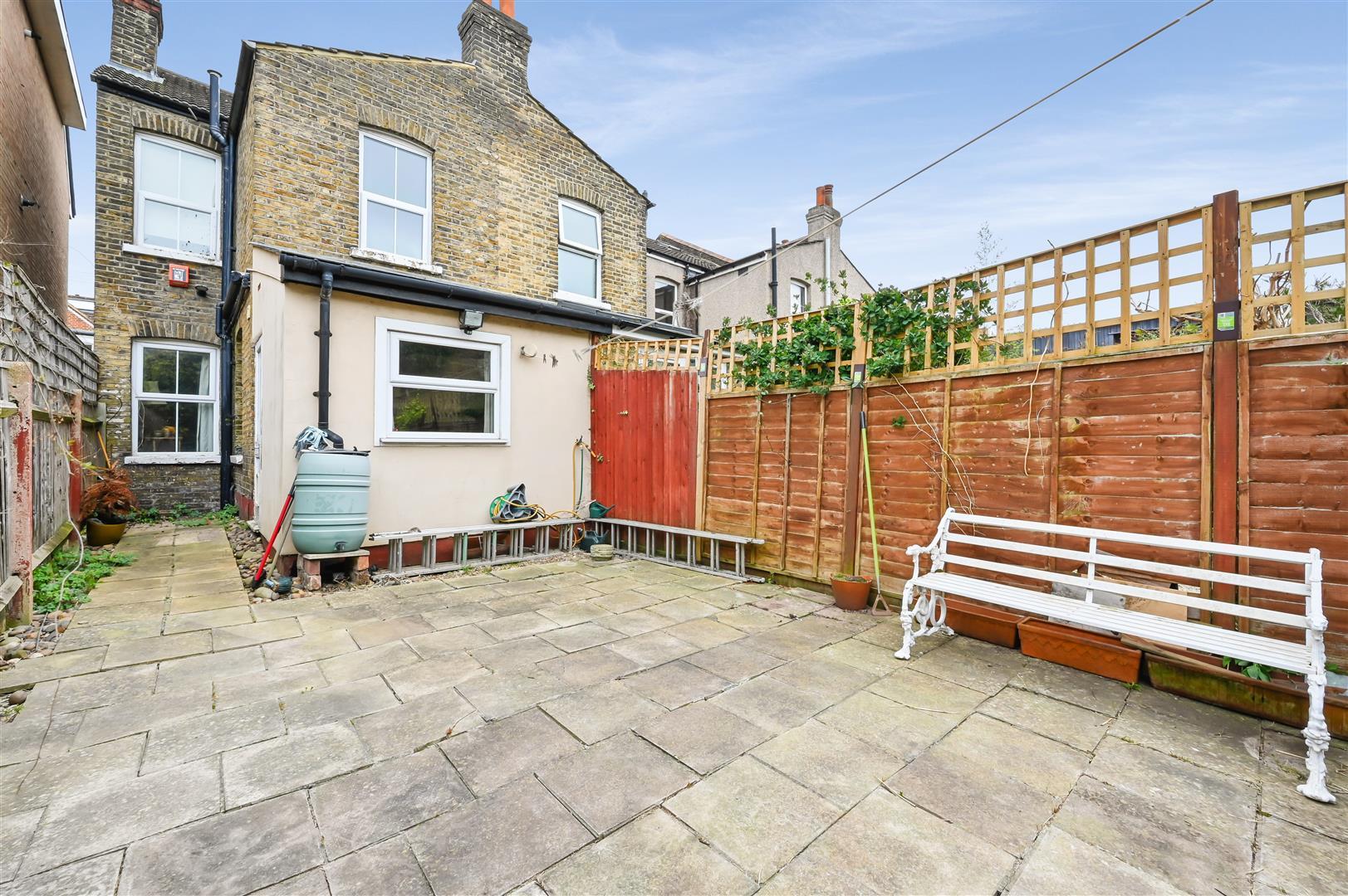 Property Image 3a8d6a09-5c42-4951-86ae-1705fa975b6e