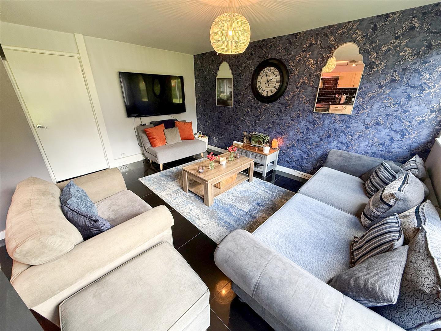 Property Image 3ad4cb16-982a-490e-910b-532eba760c60