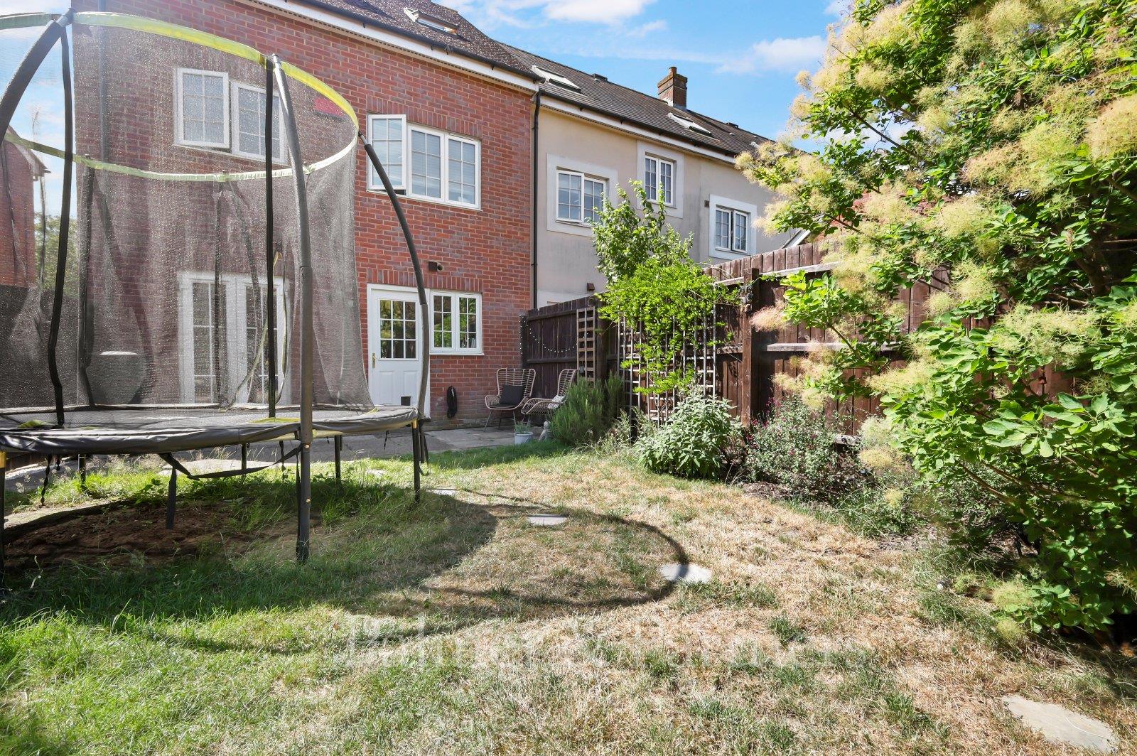 Property Image 3ad59f35-b988-452e-9b1d-02139d1ef780
