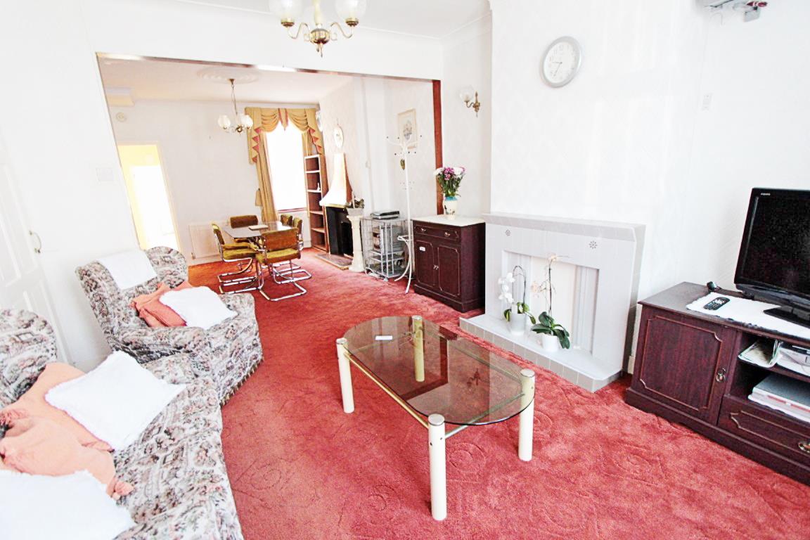 Property Image 3ad8bd6b-1ddb-4468-92f2-e064aa6167c5