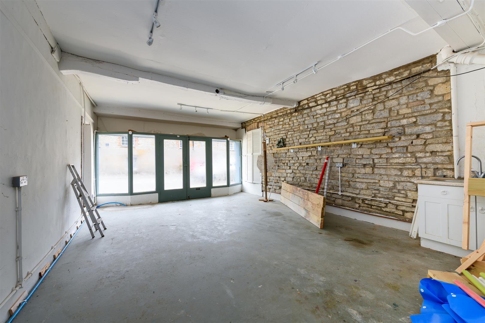 Property Image 3af44286-942a-4a59-b878-6c04987380a2