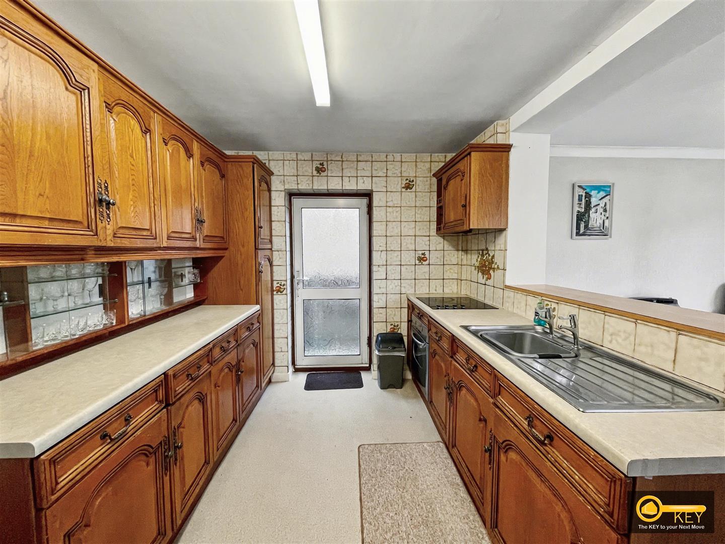 Property Image 3af45747-cc78-422e-8ec3-2e31046f8e17