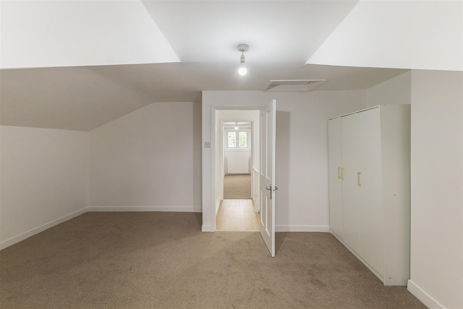 Property Image 3b065240-c46c-4418-9b27-8d7a84f38767