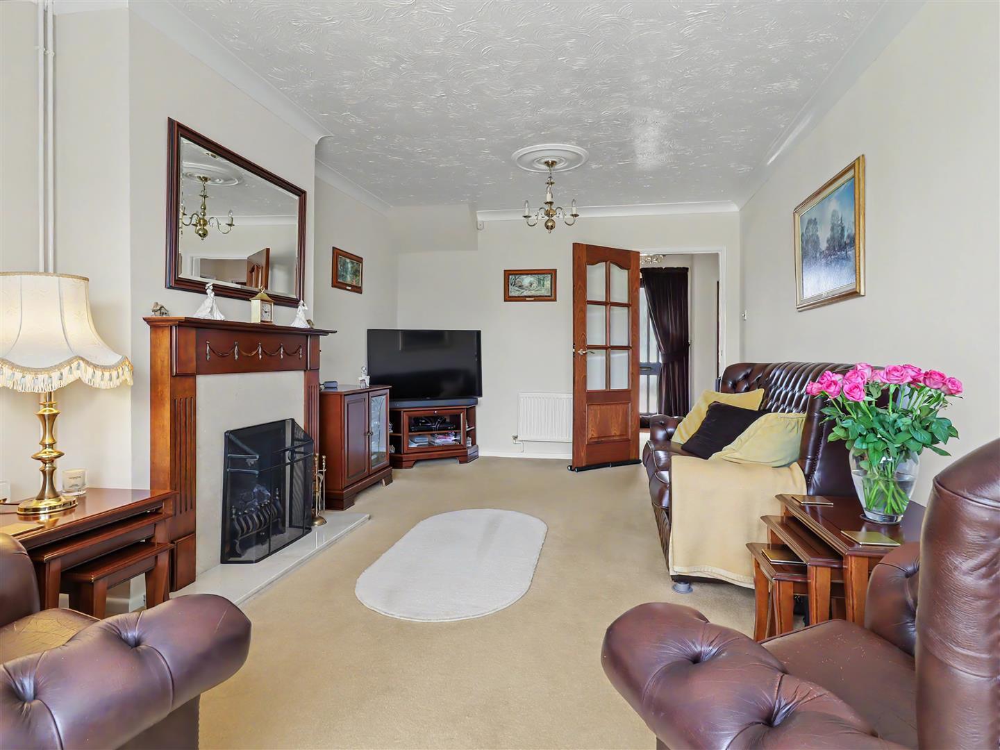Property Image 3b170108-5e48-49bc-b2a4-994cf3fa3a90