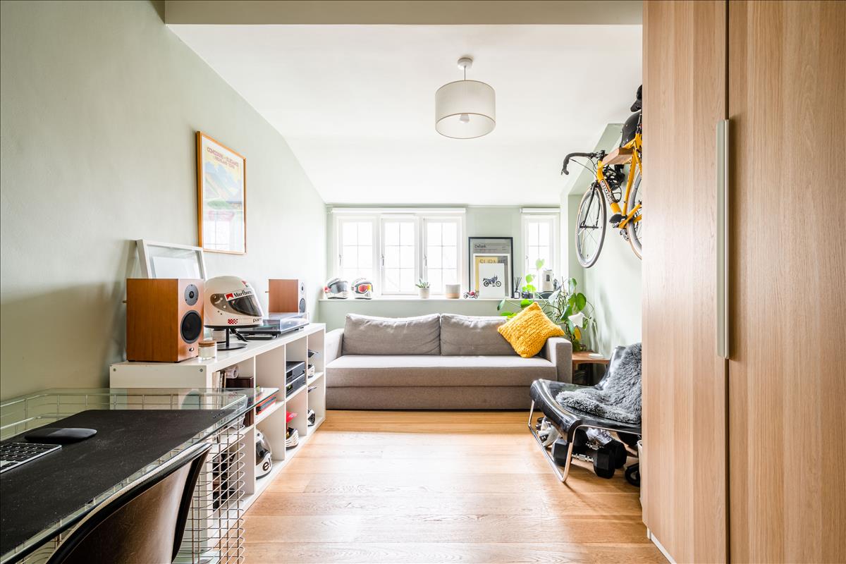 Top floor two bedroom two bathroom architecturally designed apartment for sale in Kings Cross
