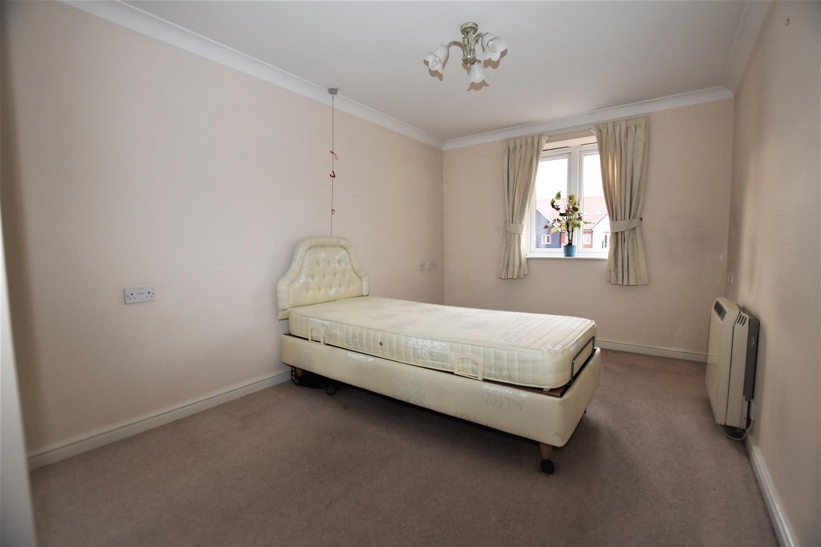 Property Image 3b2d54fc-0cc8-49f3-96b8-d64a3fc9e8ae