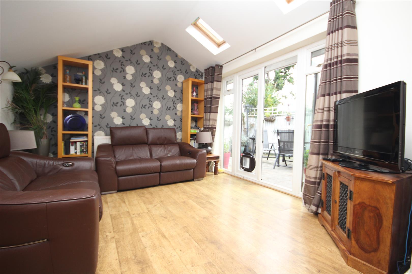 Property Image 3b31d3a6-c537-44ec-9cb1-e4882b1eb056
