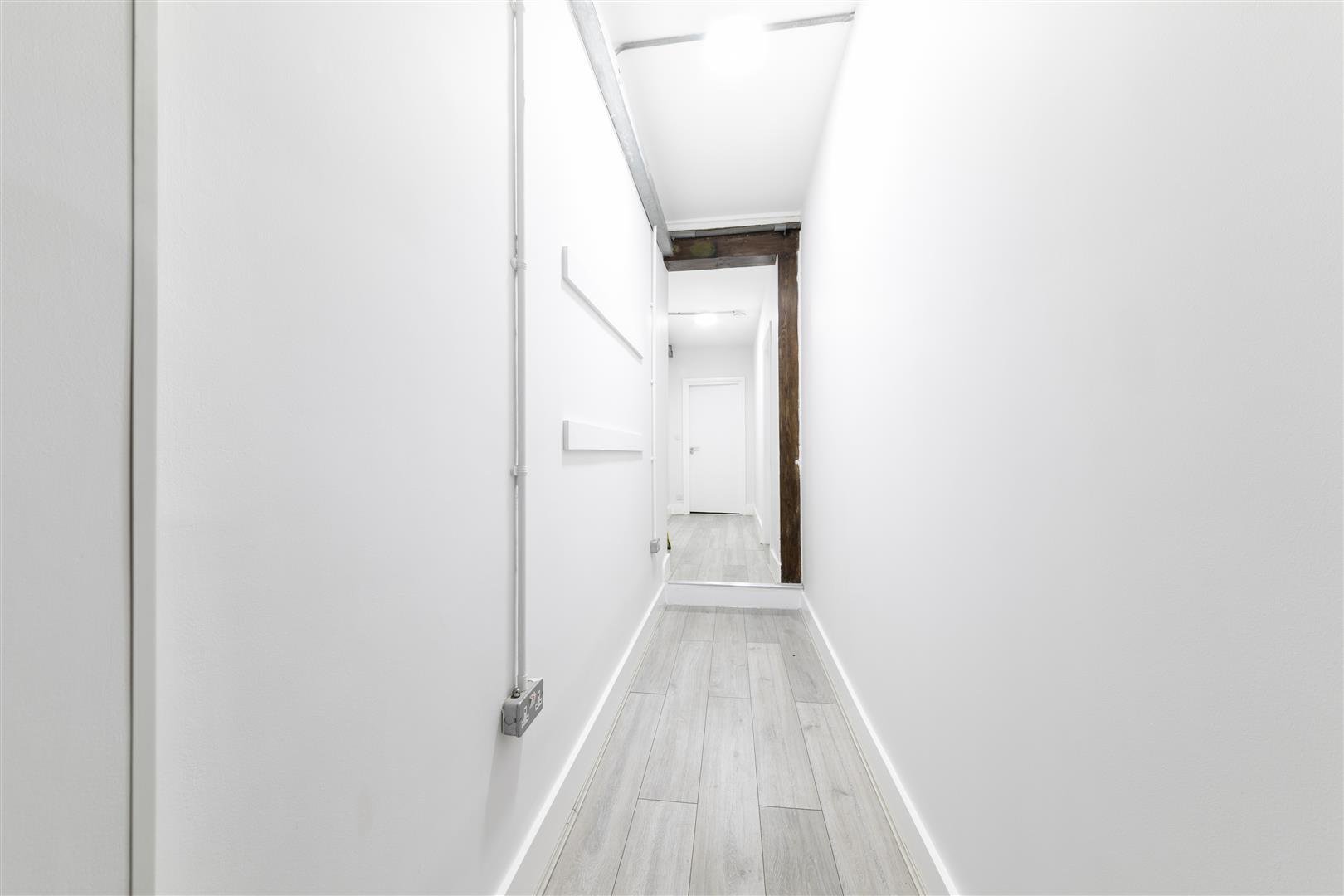 Property Image 3b4a8e71-7cdb-45af-b8d1-9f52a450f50b