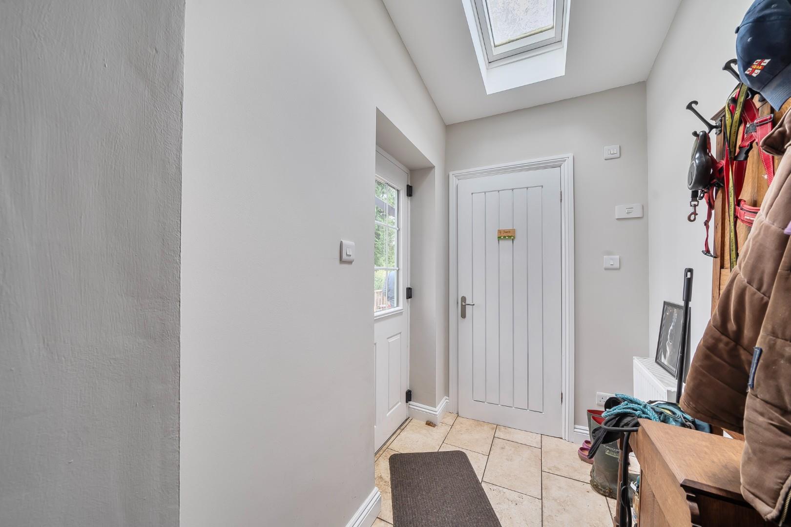 Property Image 3b82d465-708f-4db1-aa86-2e9bf37c1703