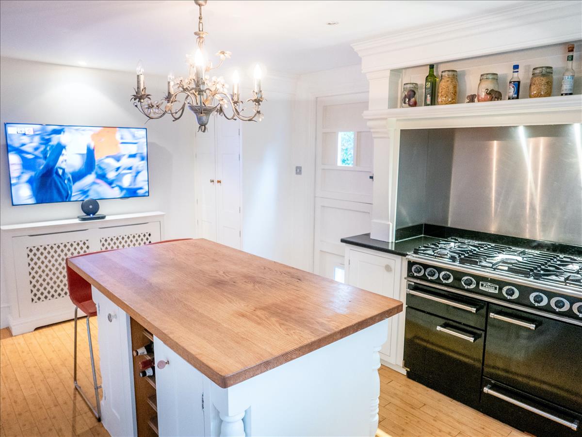 Property Image 3b8a62a8-cda4-407f-95ff-edf21f598a49