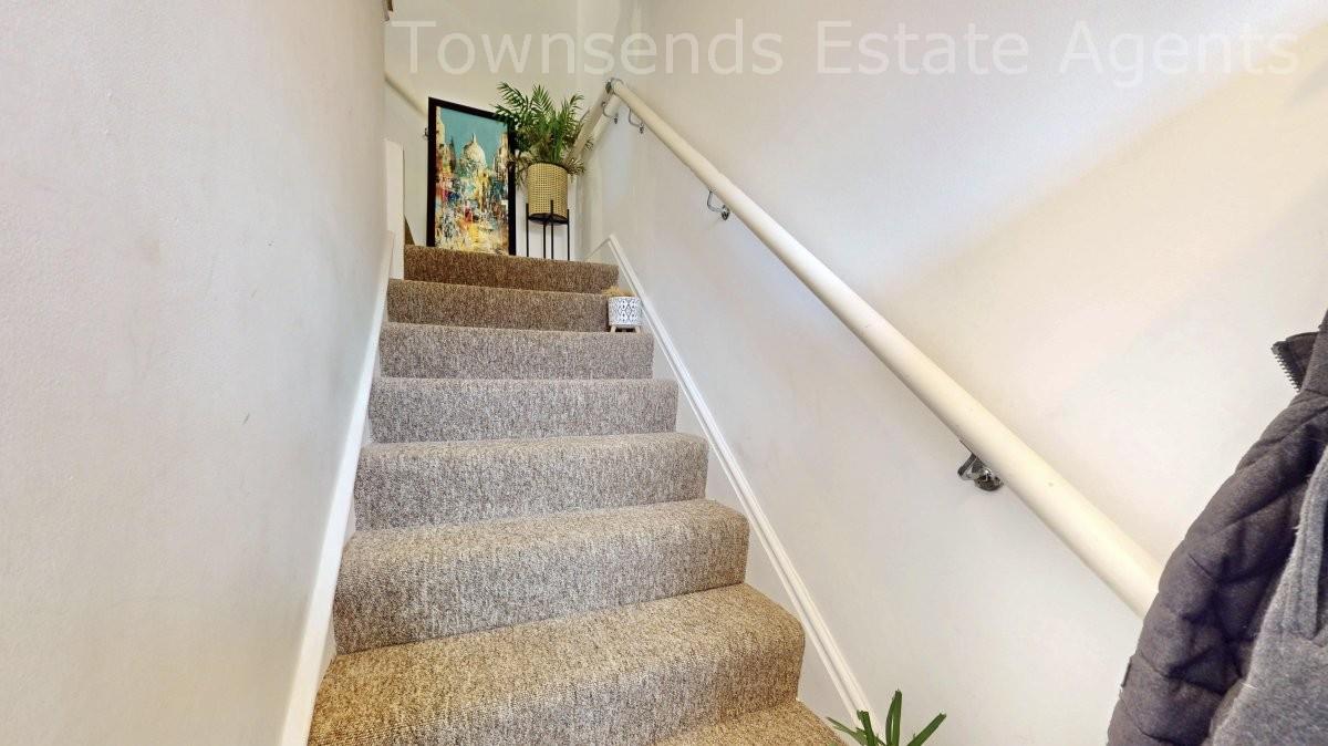 Property Image 3b8e073d-e61e-439e-82dd-bf220b7e3ee5