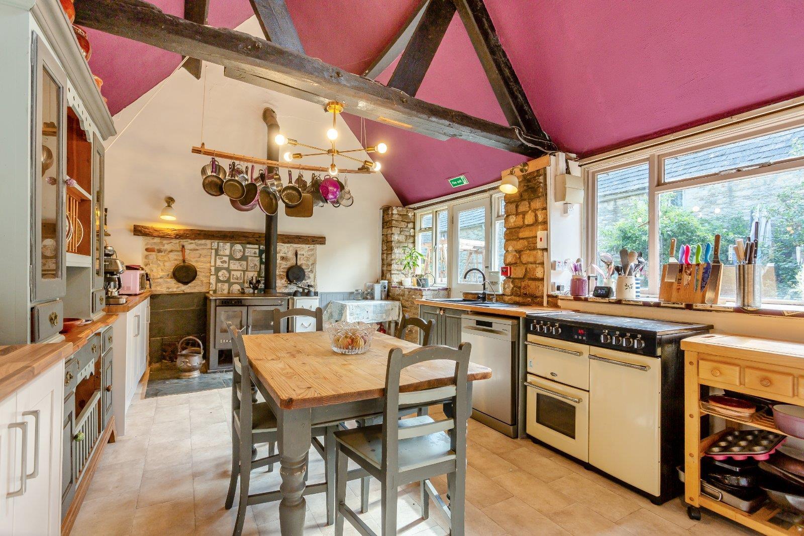 Property Image 3b8f408b-81f5-4d76-a0cd-1da7443f7997