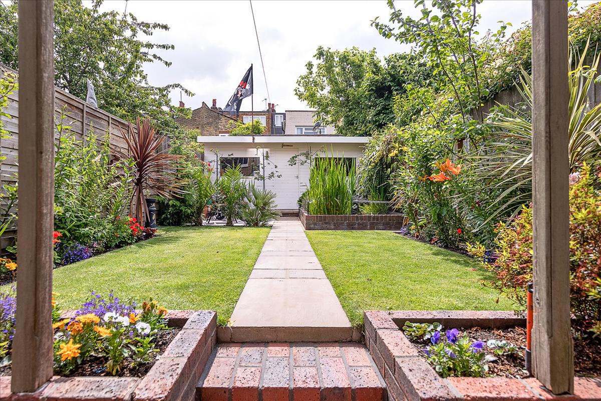 Property Image 3b8fc1b7-7b99-4e9a-bfc2-3ced6022b540