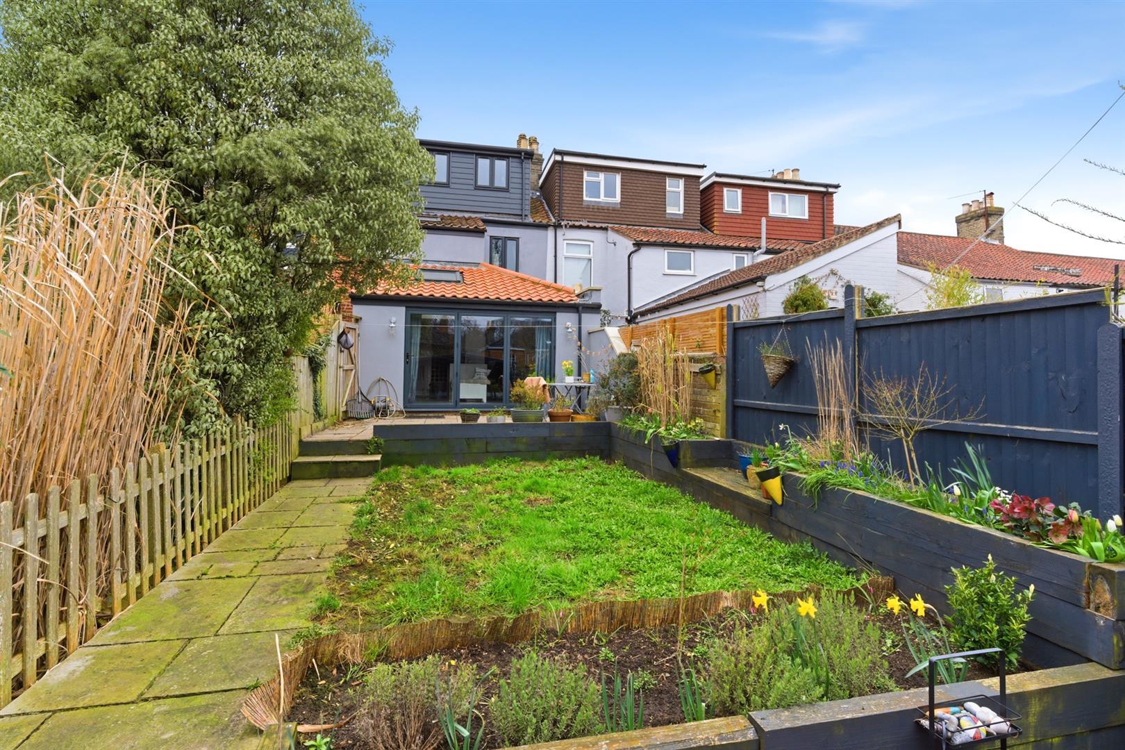 Property Image 3b9a1d1d-bffd-4975-97c4-01a9129c223c