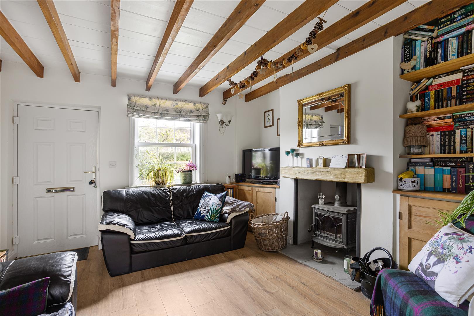 Property Image 3bc54468-2364-4a30-9e77-301e3a067585