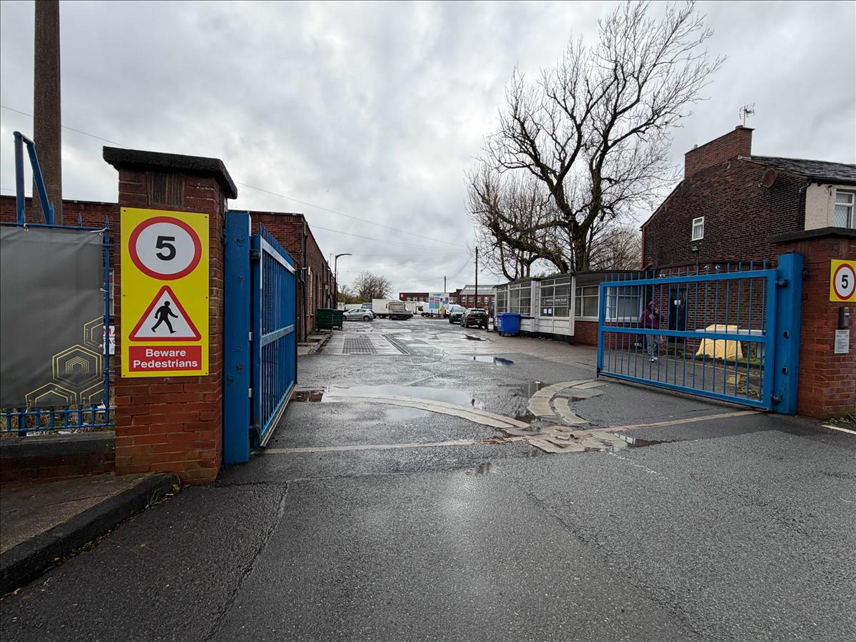 Property Image 3be23ef7-b97c-4c0c-8fdc-03c2c738b05d