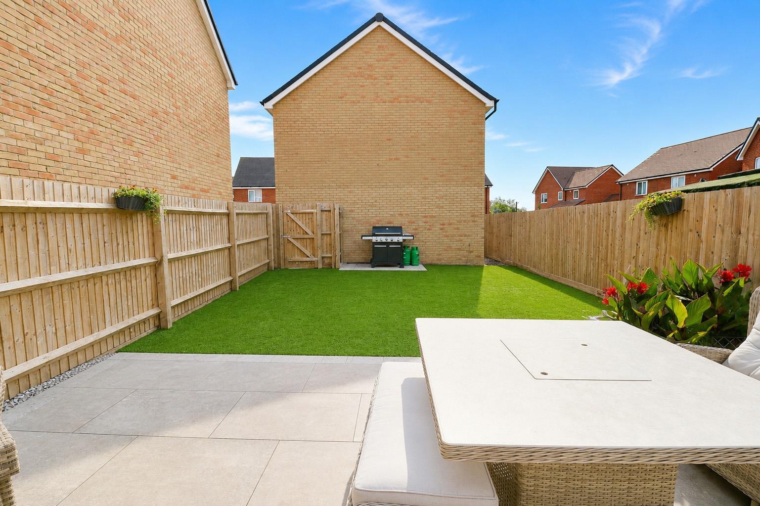 Property Image 3be2c10d-e786-4921-95b7-ca50f2281f23