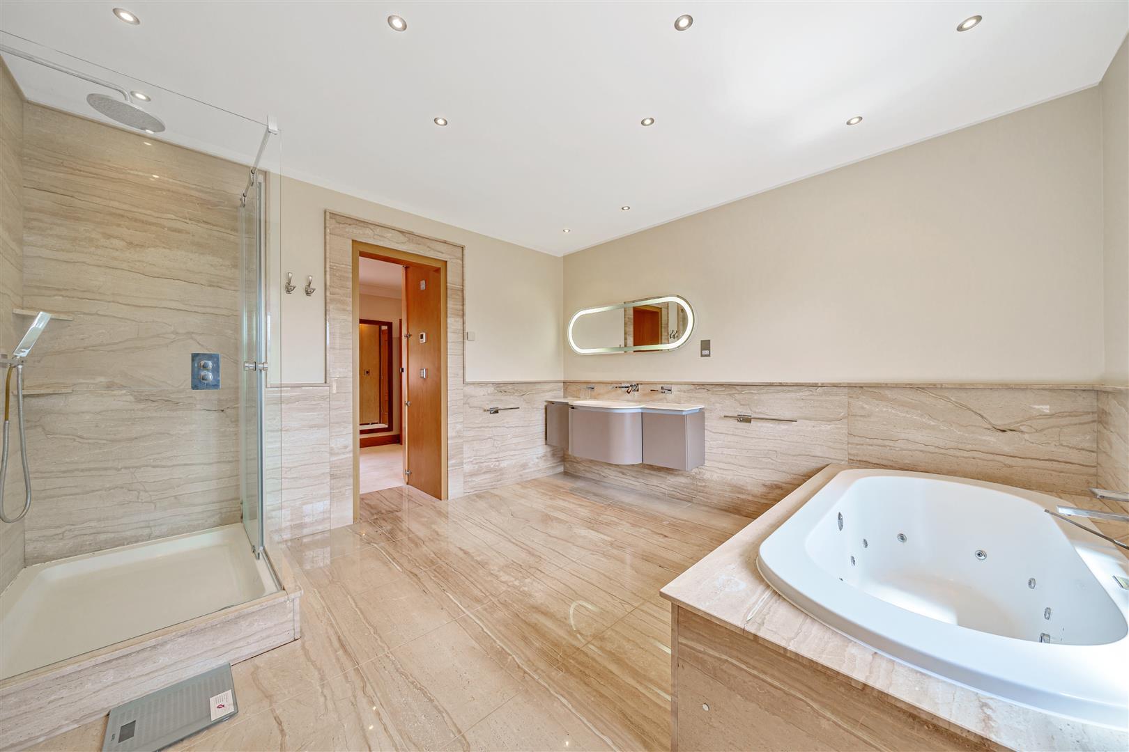 Property Image 3c04e48a-6fd7-49eb-897e-99ce9259bfeb