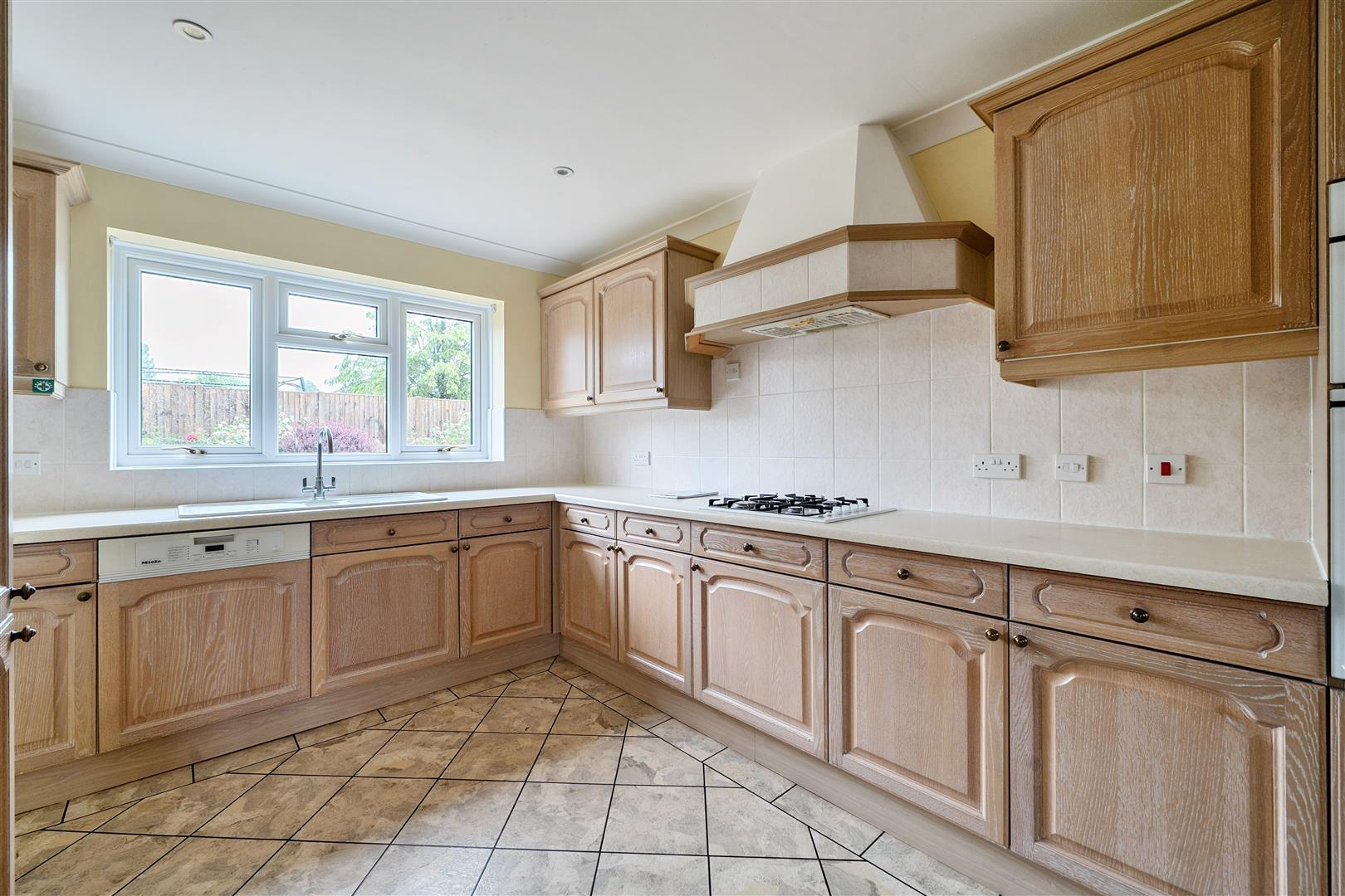 Property Image 3c04ea69-8b0f-4f83-85a0-9d0b27b32f56