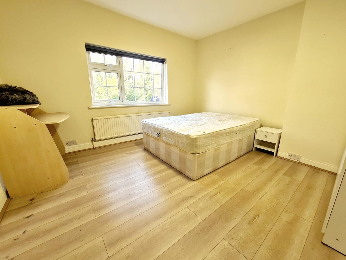 Property Image 3c1b9aa0-072a-40b0-891c-ecf337d42995