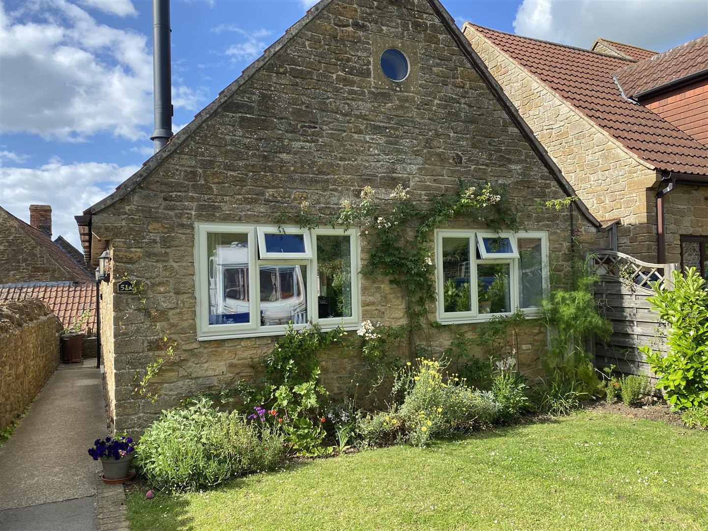 Property Image 3c249e05-63a8-4e5d-8601-114443a0e2b2