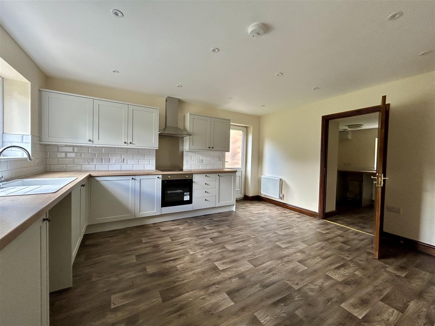 Property Image 3c2b8b28-f14f-465c-86ff-11277e1e3e65