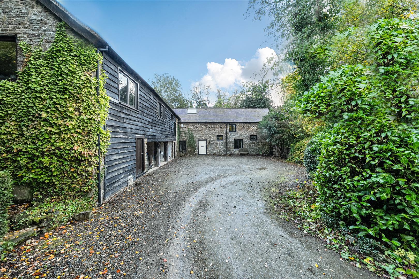 Property Image 3c5a2355-4cf8-4615-ba02-33e75ed60f34