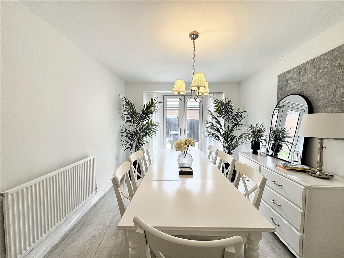 Property Image3c67d97d-7a82-438c-a3f0-844da8b0d0d2