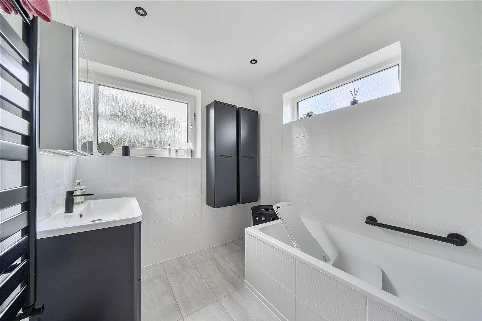 Property Image 3c6fb2ec-a4cc-4b18-82e8-814121cf1b5a