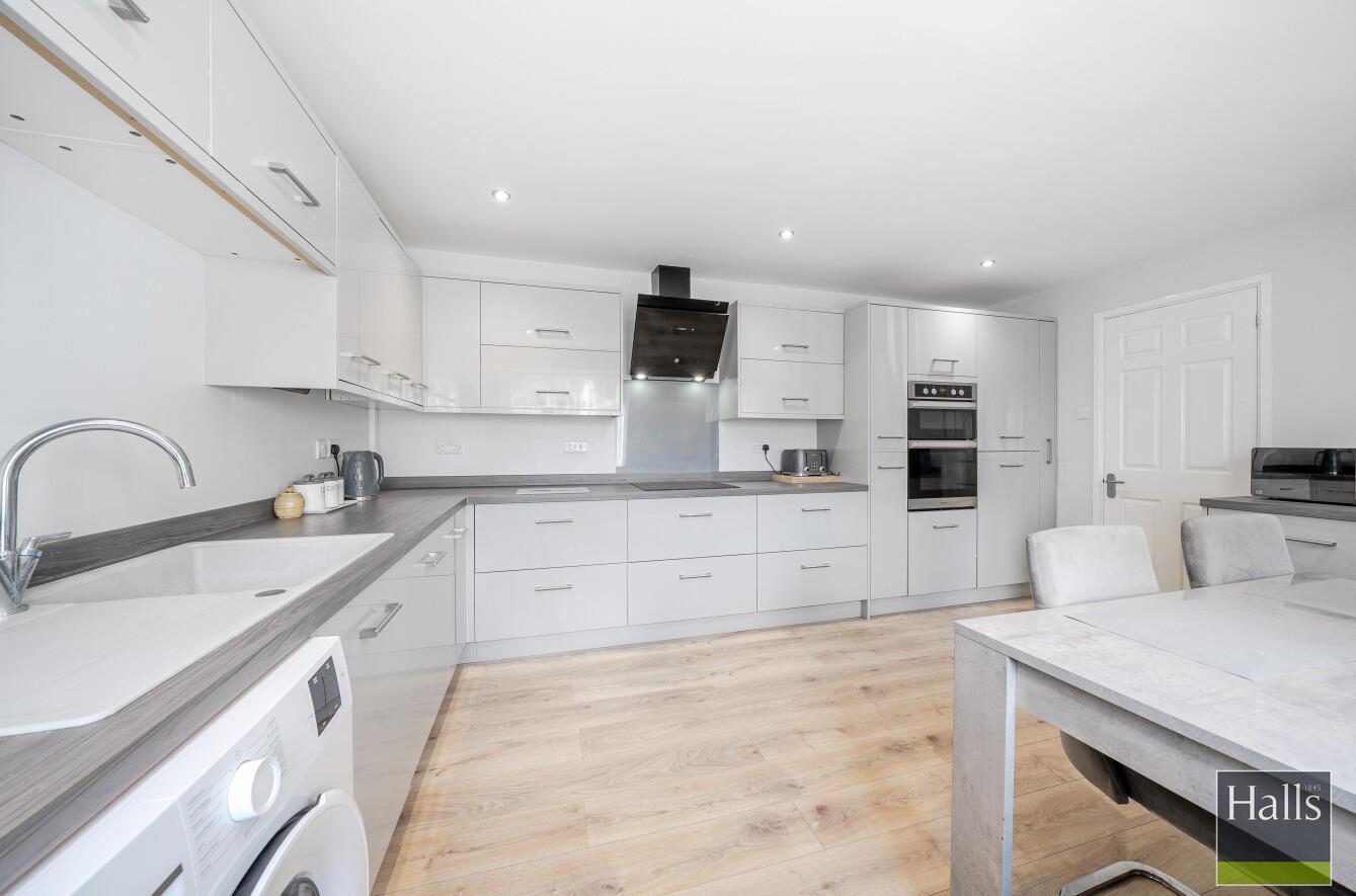 Property Image 3c8e52fc-2295-42f2-aa7c-0f428ef97910