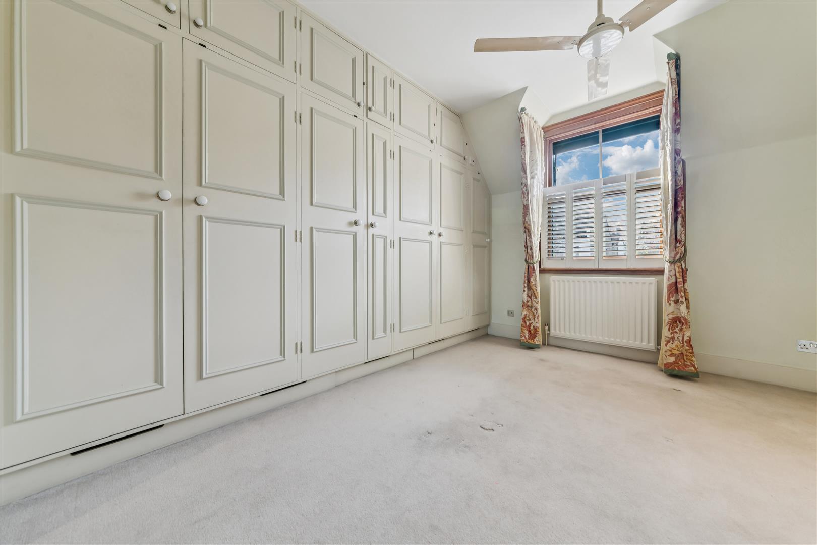 Property Image 3c979951-bab4-4156-9114-1d4a28f95df9