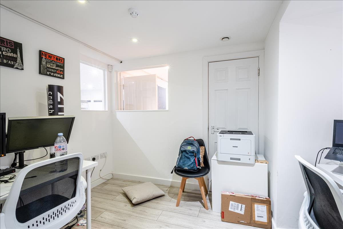 Property Image 3caa3b75-5e81-463f-9e65-4810c02a3bdf