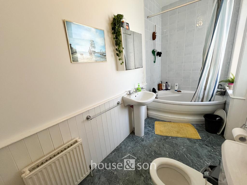 Property Image 3cf51d46-aa41-442d-88f6-cb1e7dd67b43
