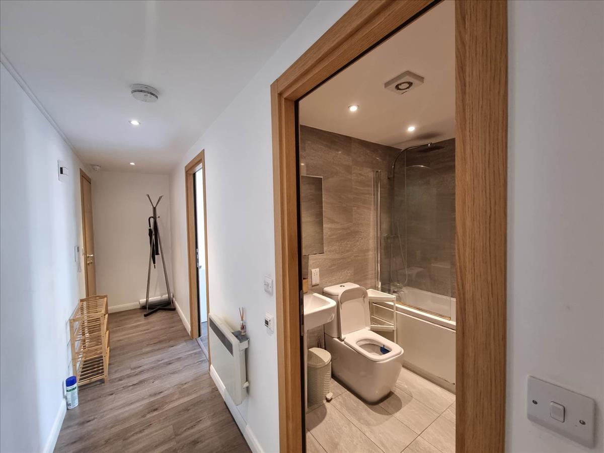 Property Image 3d0560a1-4998-47ba-8ca5-a6d510cf1a2f