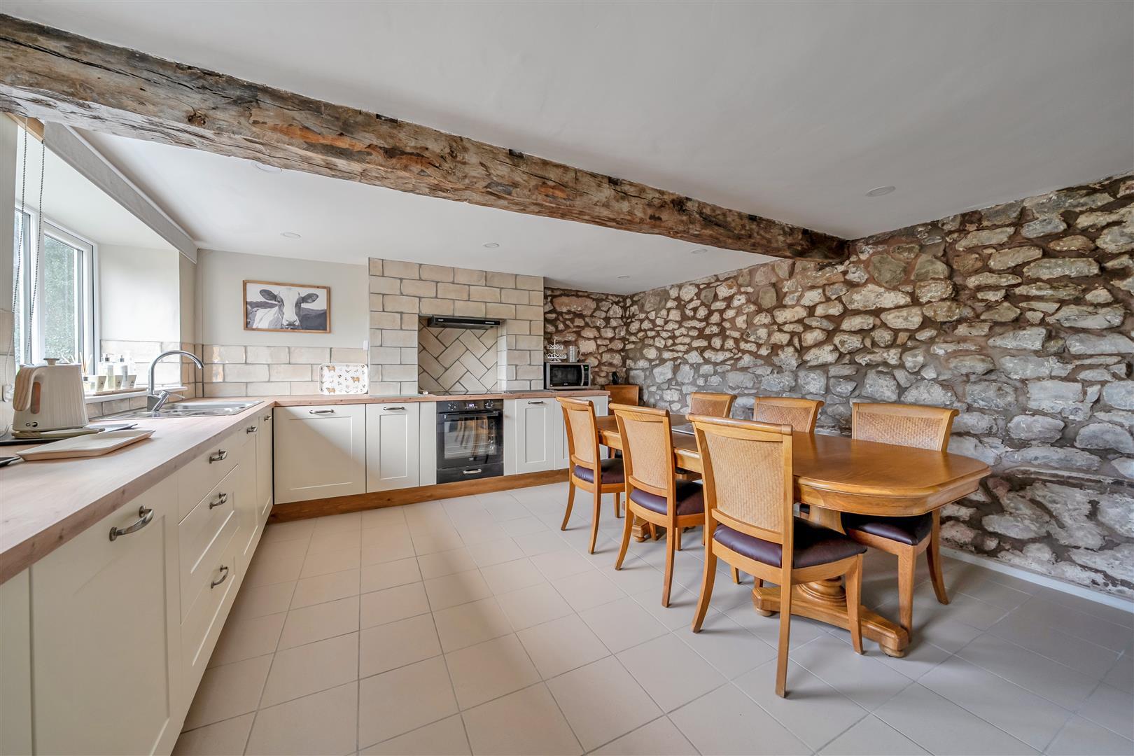 Property Image 3d074f8c-7121-4485-964e-de7b68d48e87