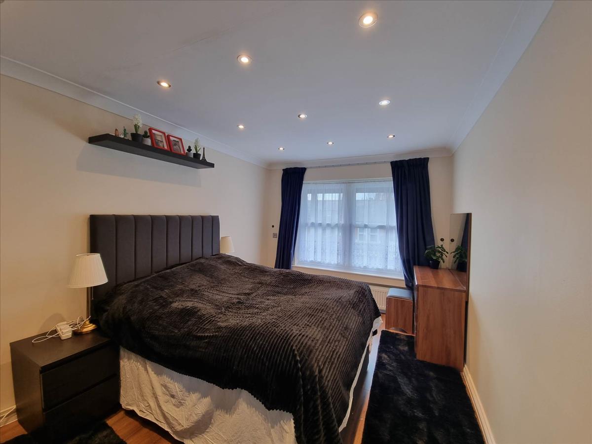Property Image 3d1fb93e-54bd-4ad3-8cb7-6c58edab6983