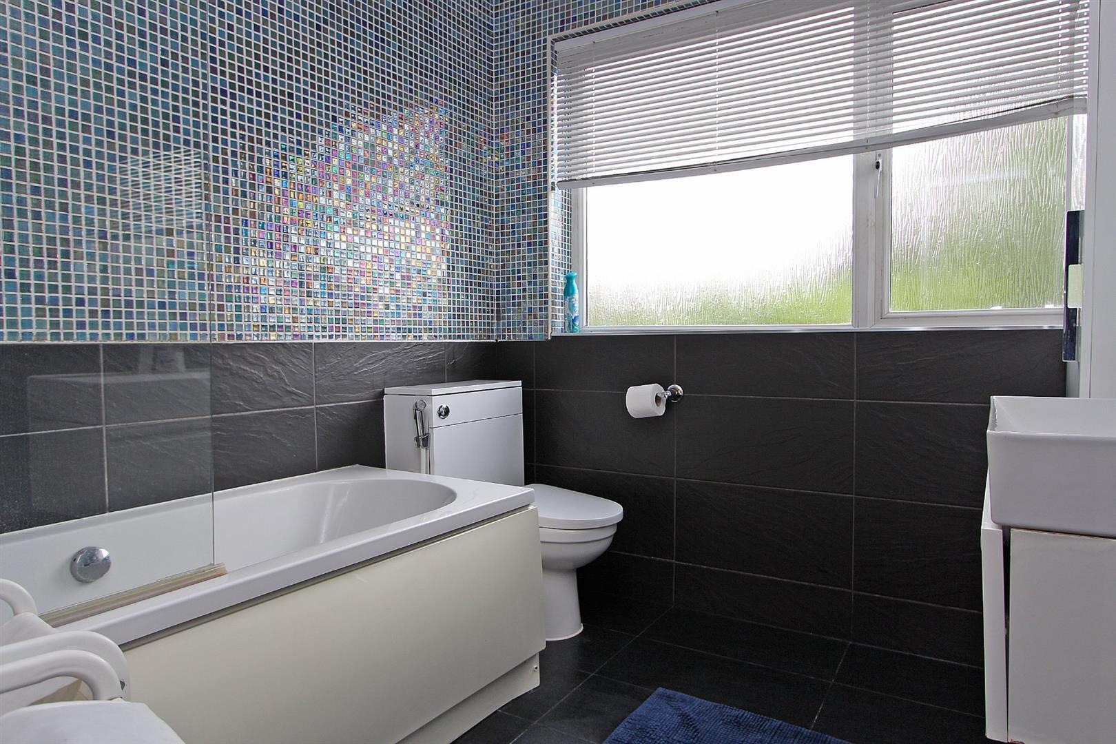 Property Image 3d35619b-9423-4d8d-bd3b-5dfb34b2c4db