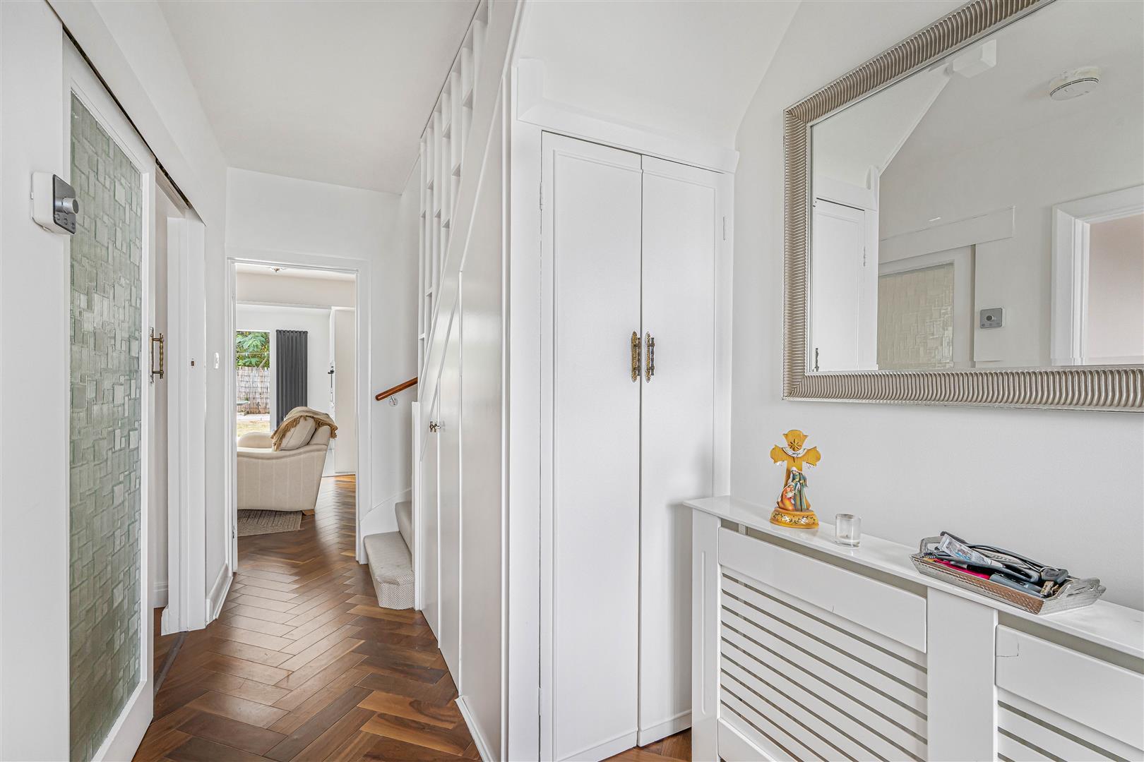 Property Image 3d3bc694-41e6-46fd-ac94-bf32d2c8bd96