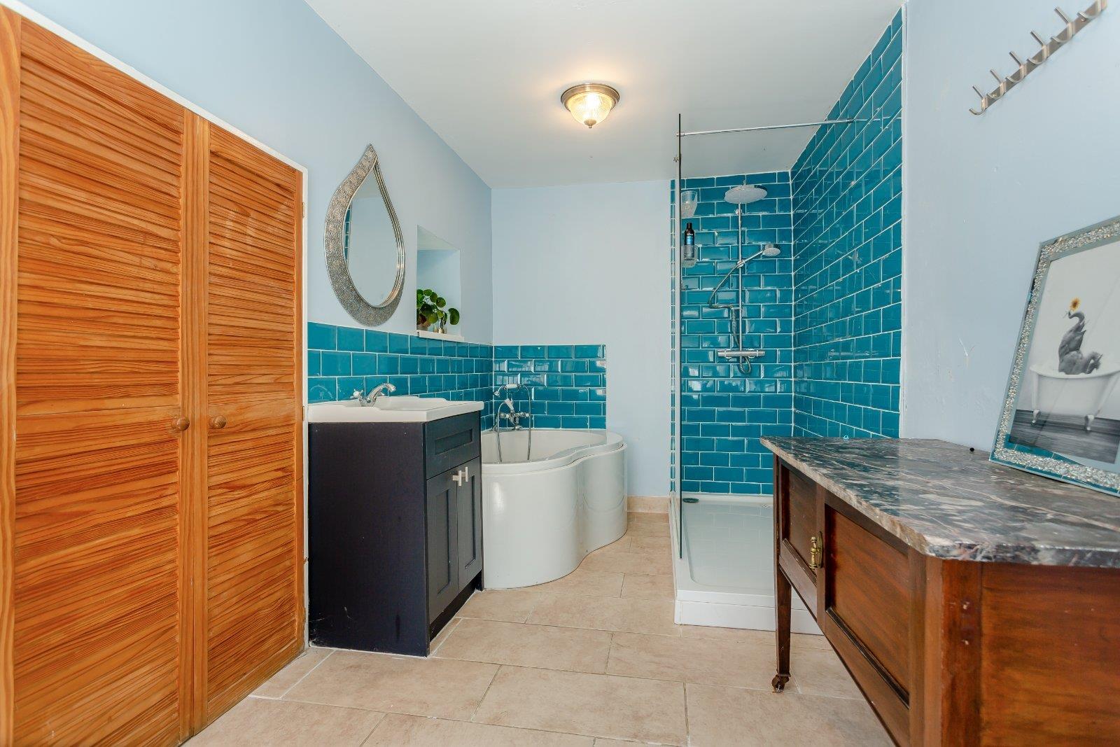 Property Image 3d62d38a-b0d9-429a-ace7-6add46fd6b5e