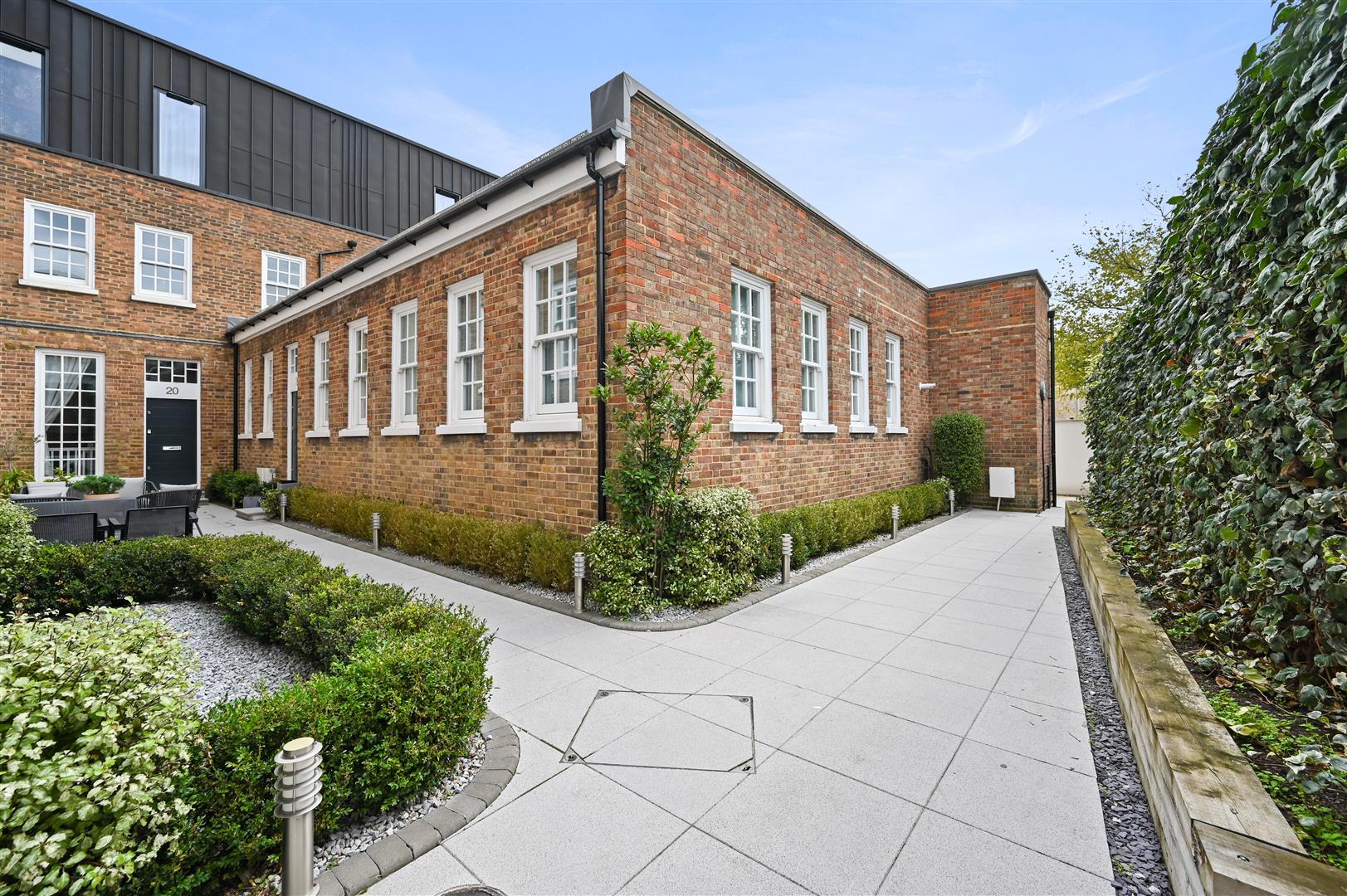Property Image 3d7416e8-d85d-43e7-8af7-37a5398a9d83