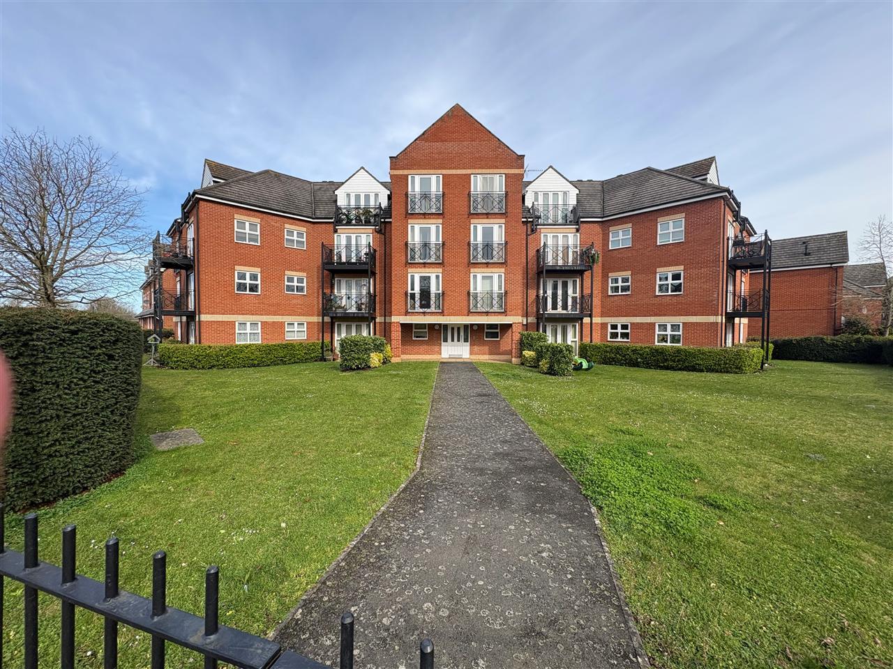 Property Image 3d812e4f-cdda-462f-9b46-557621c97462