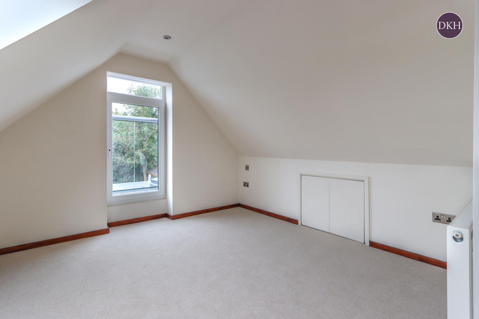 Property Image 3da8d240-4333-4a0d-b8d7-29ed554e5277