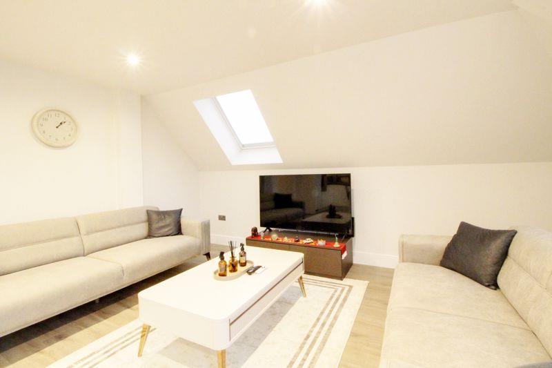 Property Image 3dbb932b-c77c-48a2-9e99-40c7fa5f1de8
