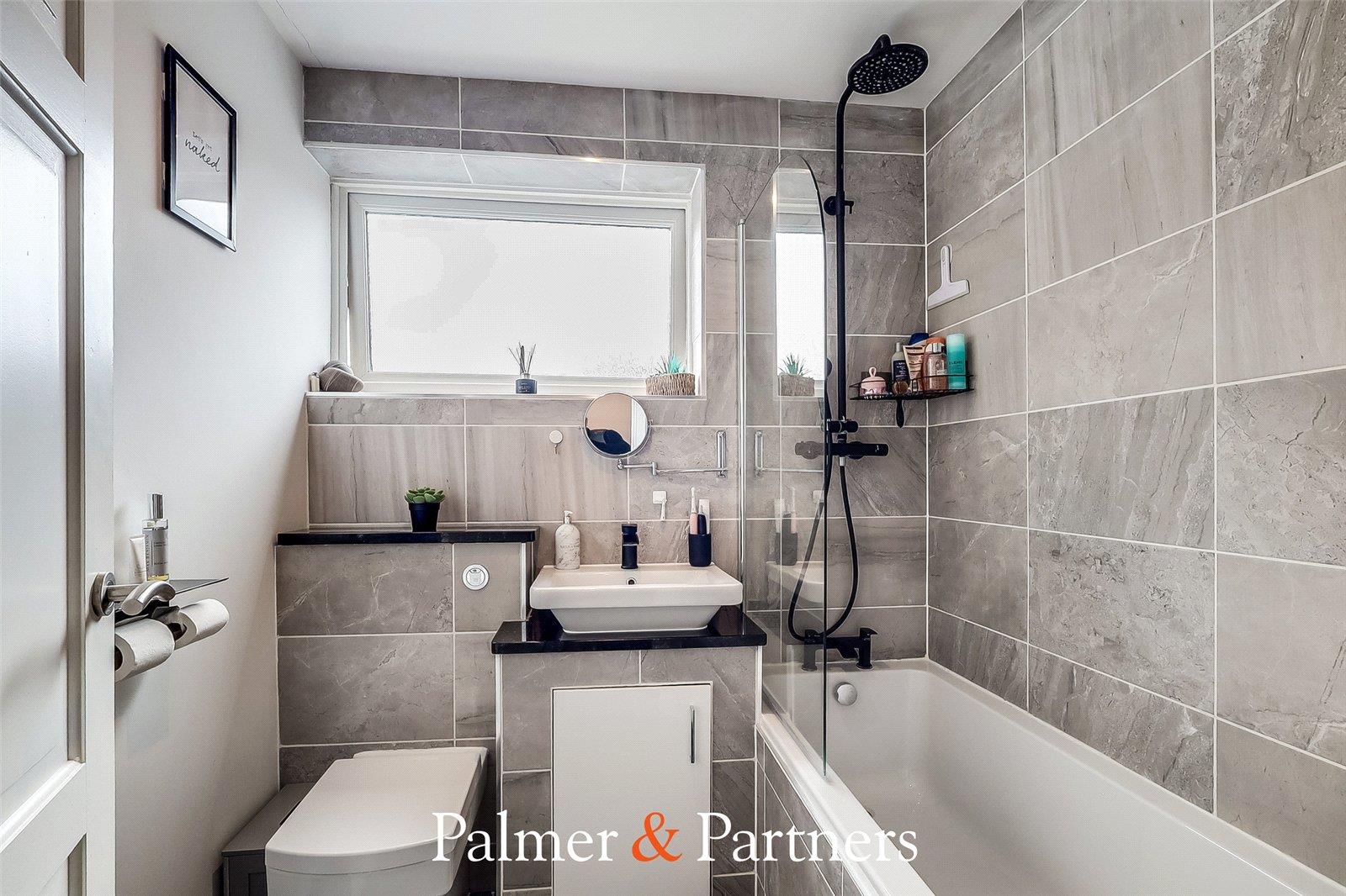Property Image 3dc8f0b4-8a54-416d-a640-93d5e0e773ef