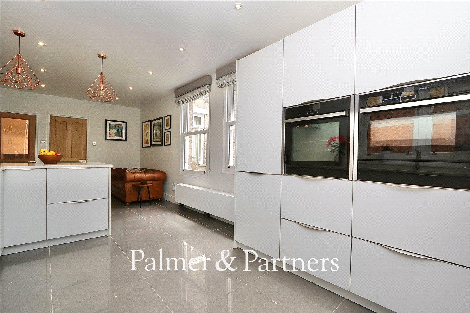 Property Image 3df0a2c8-2e05-4a50-8b01-2b48e153b076