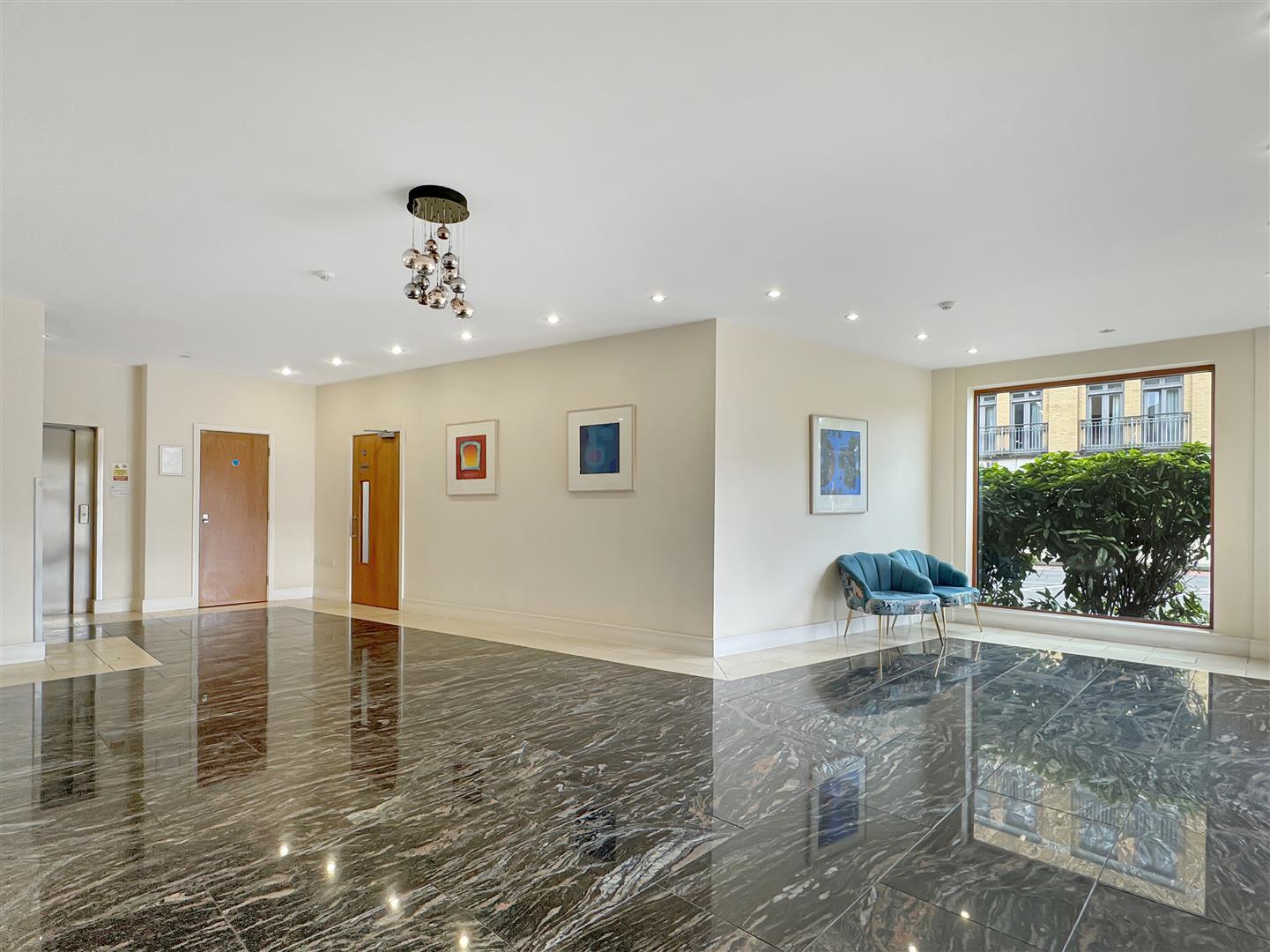 Property Image 3e437f18-5aff-4a2f-ae27-27075a7bf093