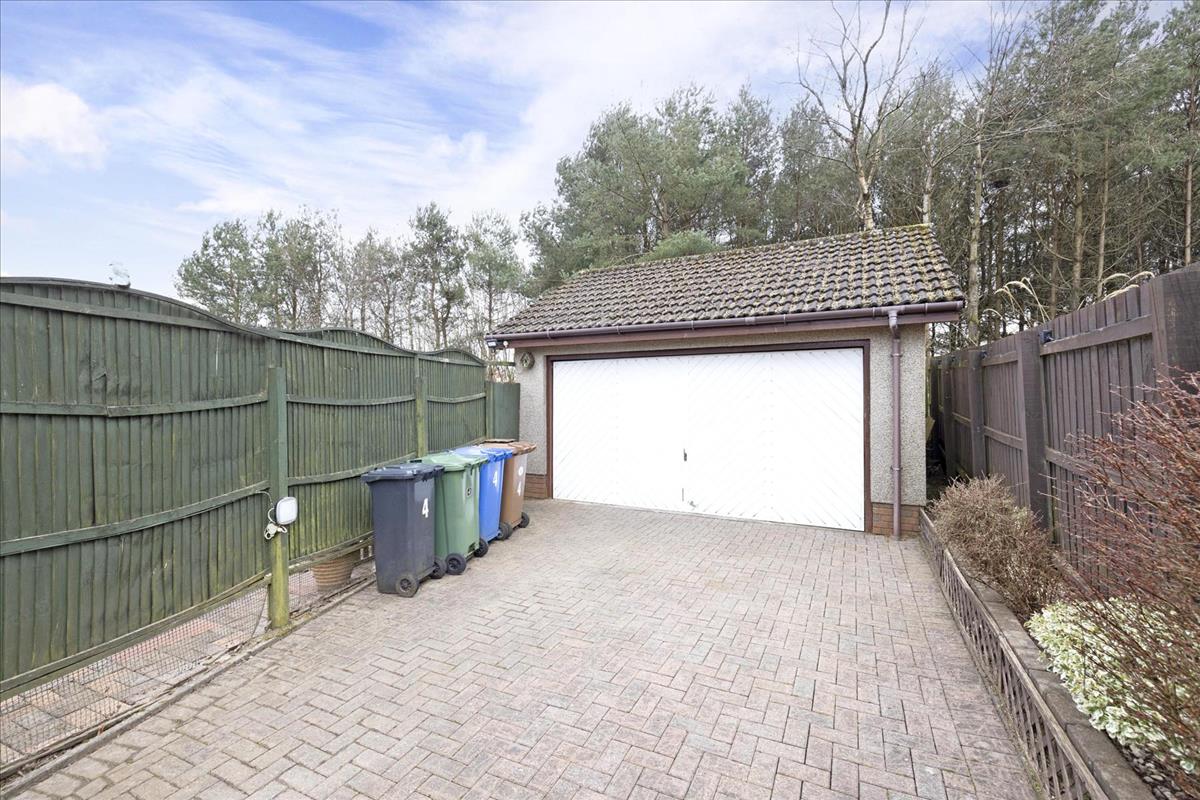 Property Image 3e6fcde8-e09d-4a95-b479-83f6b17a5b5a