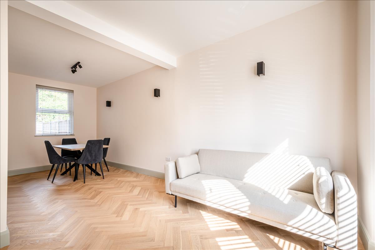 Newly refurbished four double bedroom house with garden for long let on Bushberry Road E9 Homerton